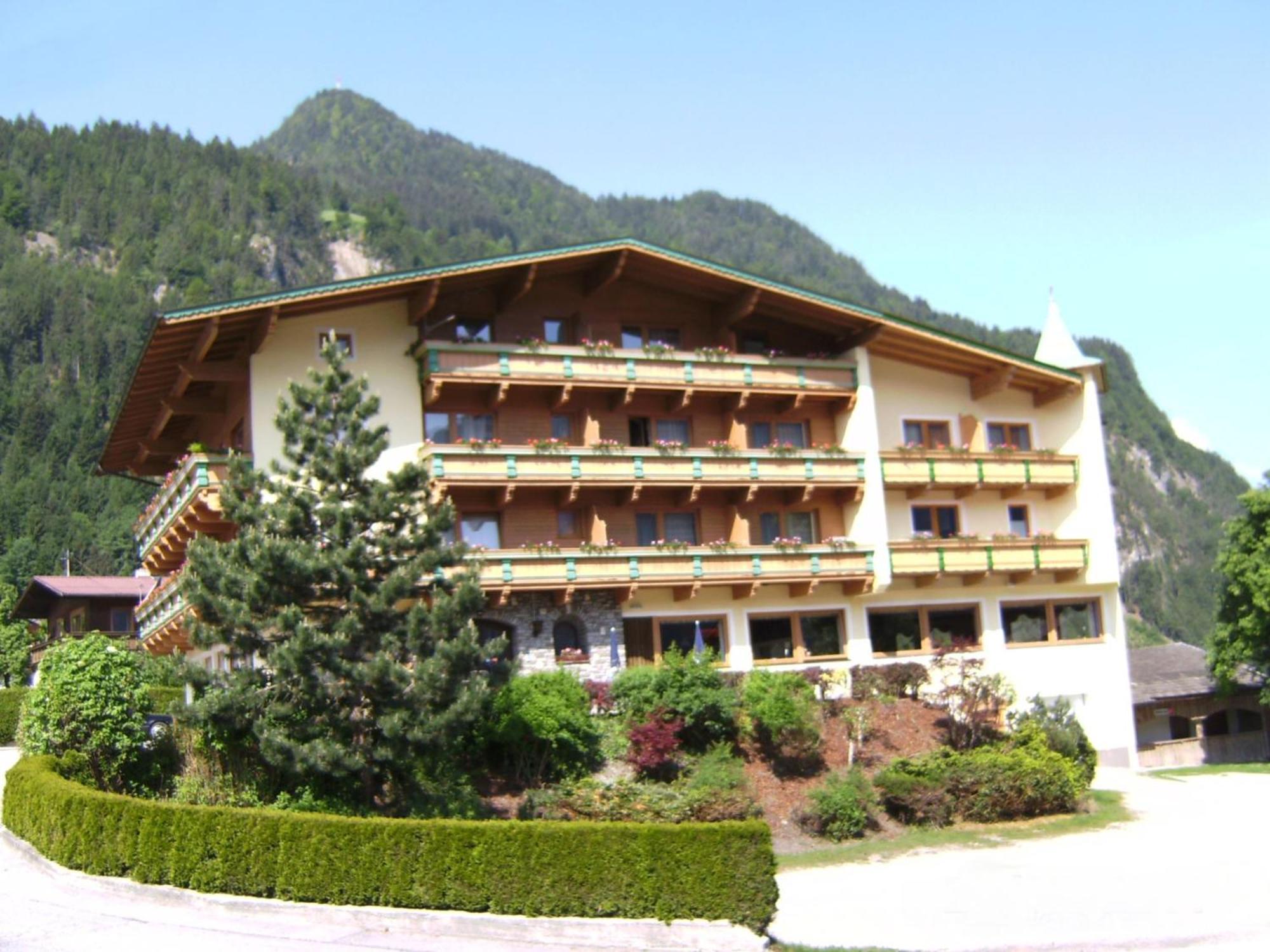 Hotel Gasthof Jaeger Zillertal Schlitters Exterior foto