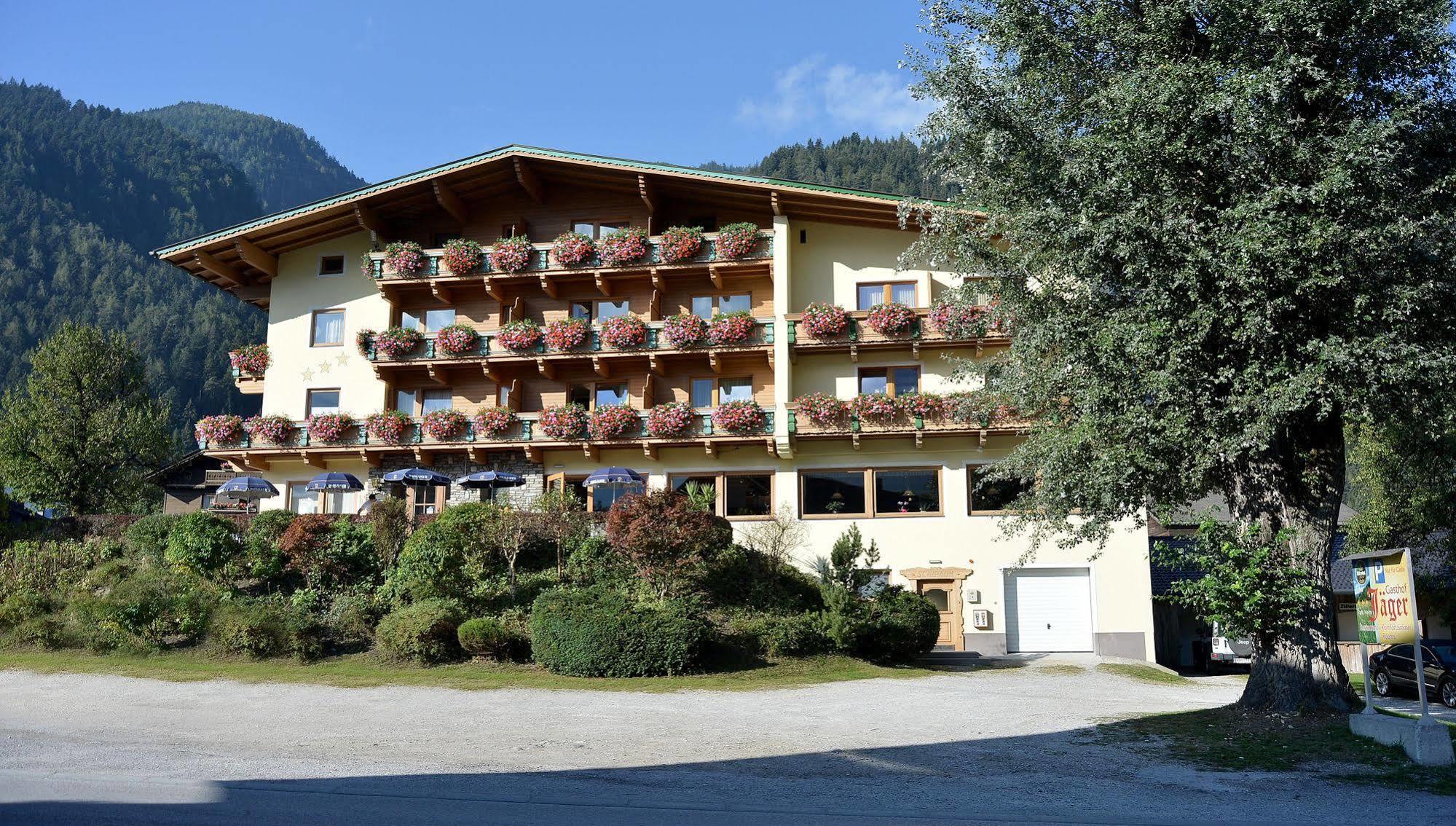 Hotel Gasthof Jaeger Zillertal Schlitters Exterior foto